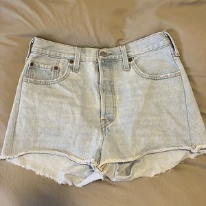 Levi Jean shorts size 29